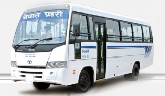 जनक शिक्षाको चार ट्रक कागज प्रहरी नियन्त्रणमा