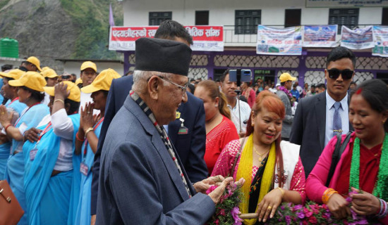 प्रधानमन्त्री ओली नारच्याङमा