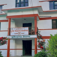 चार करोड लागतको पुल नीलगिरी कन्स्ट्रक्सनले दश वर्षदेखि अलपत्र  पार्‍यो