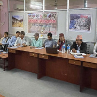 सडक मर्मत नहुँदा यात्रा जोखिमपूर्ण