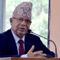 सरकार ढल्ने दिवा सपना नदेख्न प्रधानमन्त्रीको आग्रह (पूर्ण पाठसहित)