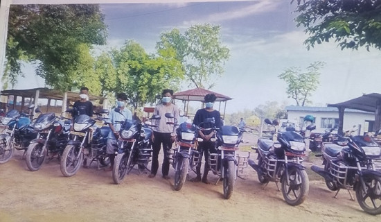 मोटरसाइकल चोरीमा संलग्न चारजना पक्राउ