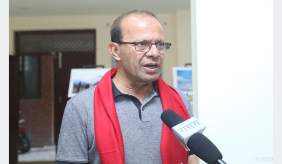 ‘जलवायु परिवर्तनले हाम्रो हिमशृङ्खला जोखिममा परेको छ’
