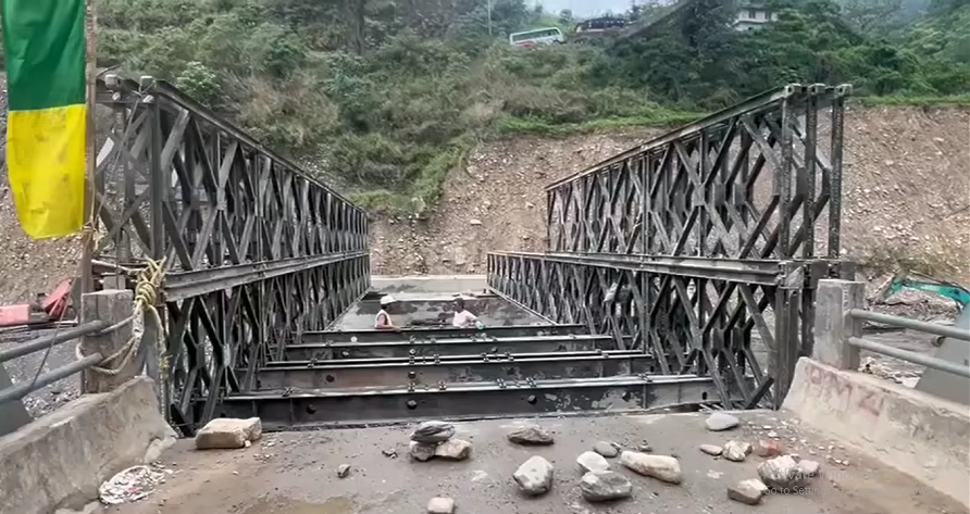 ह्युम पाईप बगाएपछि कान्ति लोकपथ बन्द