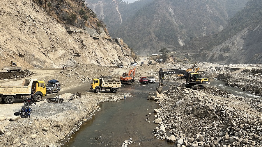 बिपी राजमार्ग : दुई वर्षभित्र पुनर्निर्माण सम्पन्न गरिने
