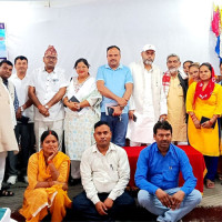 महिला सामुदायिक वन पुरुषले चलाउँदै