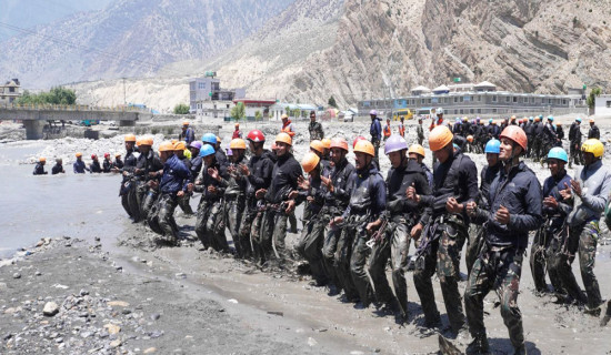 खेलका माध्यमबाट पर्यटन प्रवर्धनमा टेवा पुग्छ : सञ्चारमन्त्री गुरुङ