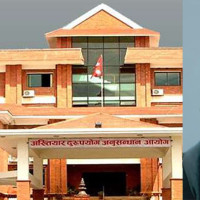 खोला किनारमा गाडी राखेर नुहाउन गएका बाबुछोरा बेपत्ता