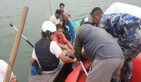 पोखरामा दुई वटा प्याराग्लाइडिङ दुर्घटना