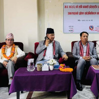 एकै परिवारका छ जनाले गरे मकालु हिमाल आरोहण