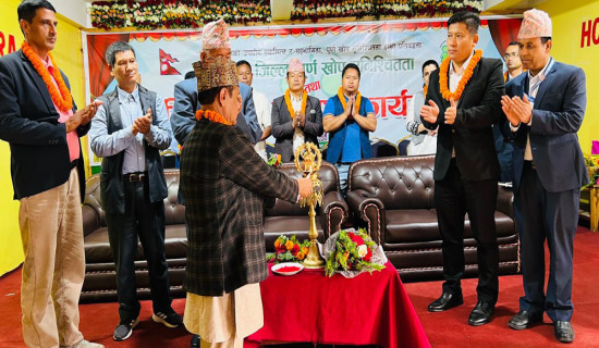 शिक्षण अस्पतालको बर्न वार्डका लागि उपकरण हस्तान्तरण