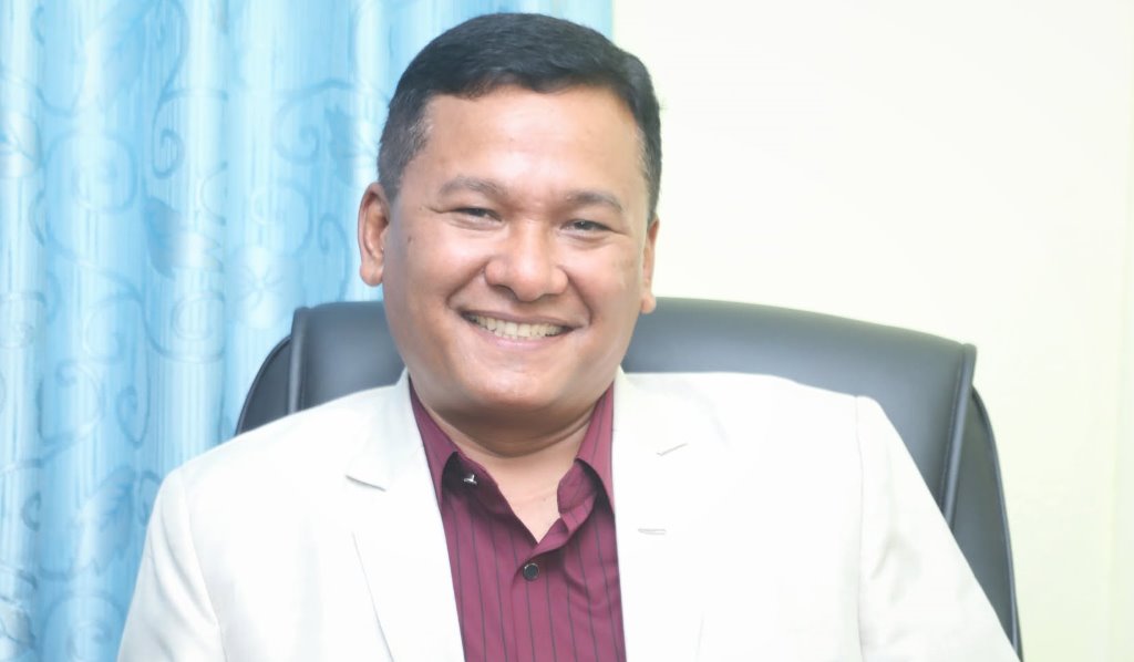 संसद् सचिवालयको सचिवमा दुरा