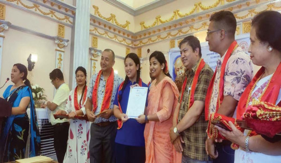 हेवा खोलामा बन्दै गरेको बेलिब्रिज खस्यो : चार मजदुर गम्भीर घाइते