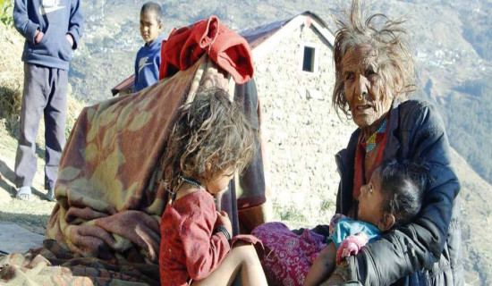 पहिरो विस्थापित परिवारले पाए जग्गा