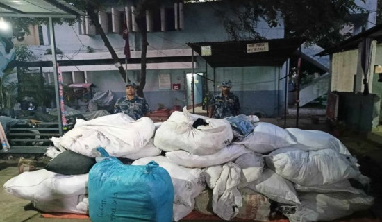 २२ लाखभन्दा बढीको लत्ताकपडा बरामद