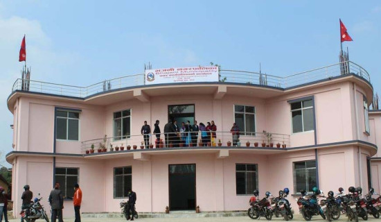 नगरको आम्दानी उपभोगमै खर्च