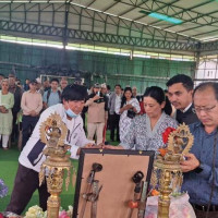 आलुखेतीमा विषादी छर्कँदै