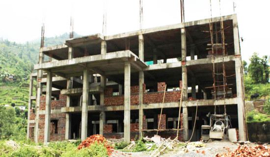 तीन साहित्यकारलाई मधुपर्क सम्मान