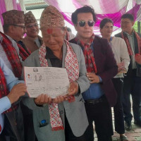 श्रमदानबाट ढुङ्गे पार्क निर्माण गरिँदै