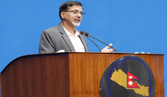 सखर बनाउन व्यस्त खोटाङका किसान
