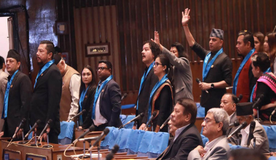 राणाद्वारा पलेशालाई चार लाख नगद पुरस्कार प्रदान