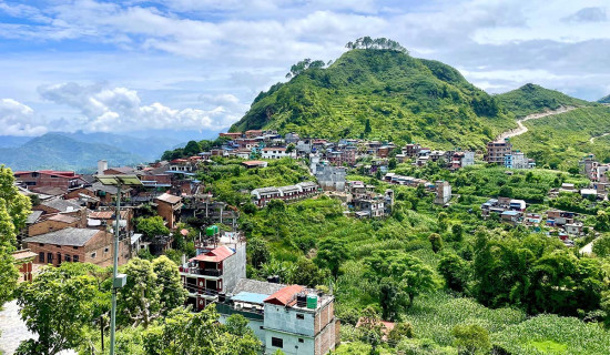 सामुदायिक विद्यालयको भवन निर्माण