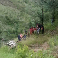 प्रधानमन्त्रीबाट महिला भलिबल खेलाडीलाई पुरस्कार वितरण