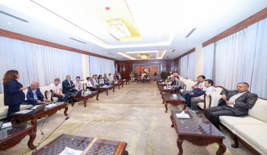 मिथेन ग्याँस र फलाम छिटो उत्पादनमा लाग्न प्रधानमन्त्रीको निर्देशन