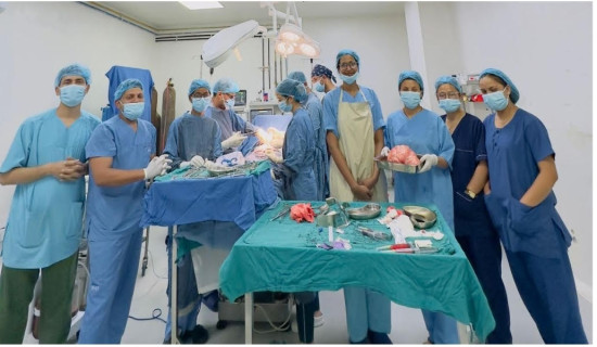 ६३ वर्षीया महिलाको अण्डाशयको शल्यक्रिया