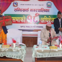 जनताको मन जित्ने गरी एकताका साथ अघि बढ्न अध्यक्ष ओलीको निर्देशन