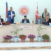 विद्यालय सञ्चालन गर्न पालिकाको दबाब, माग पूरा नभएसम्म नखोल्ने शिक्षकको अडान