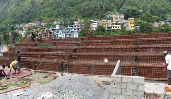बेनीको खेलमैदानमा प्यारापिट निर्माण गरिँदै