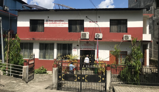 किसानलाई हिउँदमा घाँसको अभाव टार्न सघाउँदै पालिका