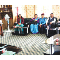 लोकल्याकारी विज्ञापन वितरण गर्दै मधेस प्रदेश सरकार