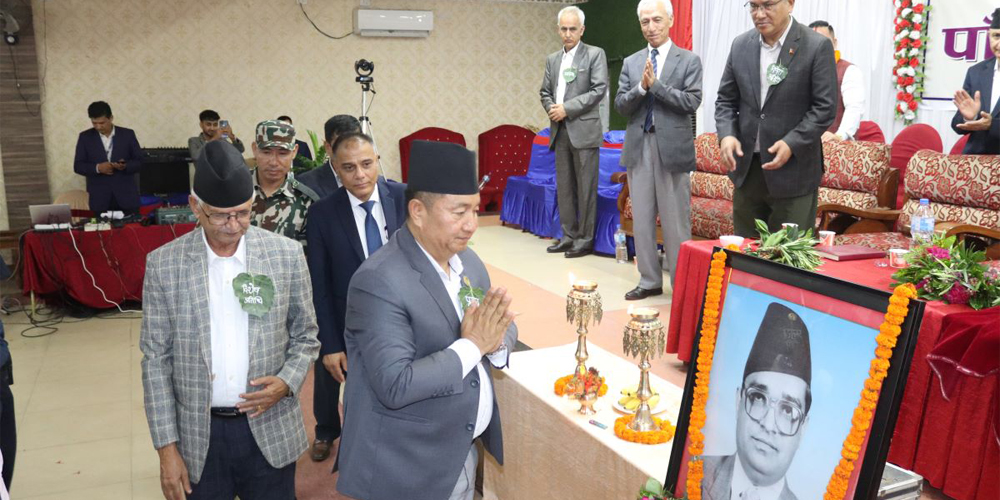 मदन भण्डारी प्रदेशको गौरव : मुख्यमन्त्री लामा