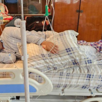 सांसद डा.शर्माद्वारा बाल अस्पताललाई २० लाख सहयोग