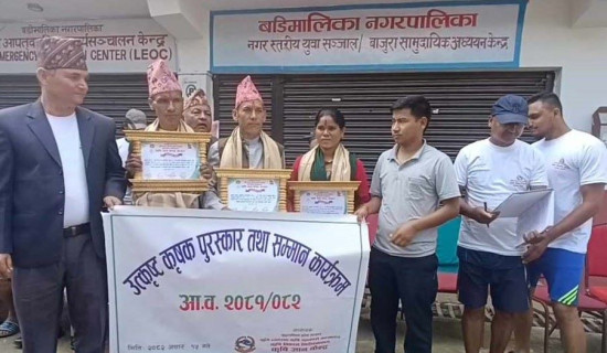 कैलाली बाढीः ‘किन खेती लगाइएछ जस्तै लागेको छ’