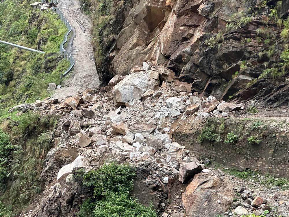 सडक अवरुद्ध हुन नदिन तयारी