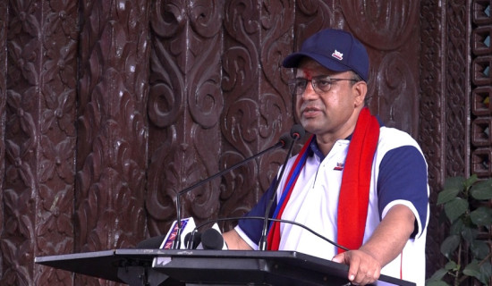 नेपालको अर्थतन्त्र चुनौतीपूर्ण अवस्थामा छ : मन्त्री पाण्डे