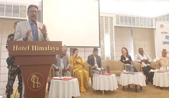 वैदेशिक रोजगारीमा ठगी गर्नेलाई कानुनी दायरामा ल्याइनेछः मन्त्री भण्डारी