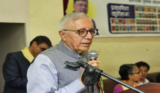 दक्ष चिकित्सक विदेशिनु चिन्ताको विषय : राष्ट्रपति पौडेल