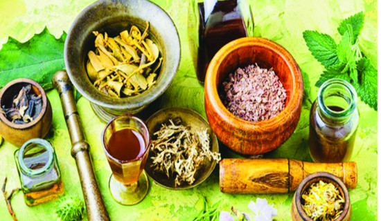 मञ्जुको पीडा : काखमा दूधे बालक, पाठेघरमा क्यान्सर