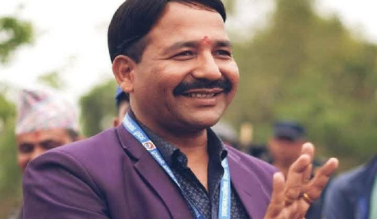 नगर प्रमुख पौडेलको कार्यशैलीप्रति विरोध, अनियमिततामा सम्लग्न रहेको आरोप
