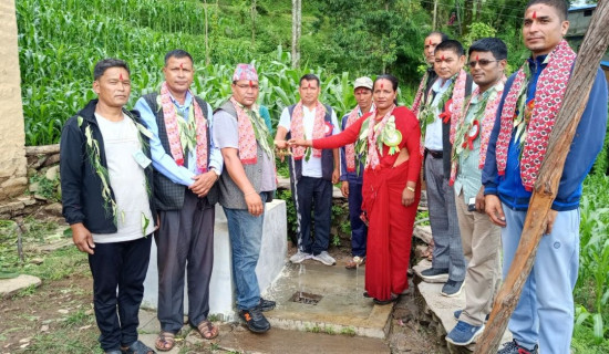 खानेपानी पुगेपछि स्थानीय हर्षित