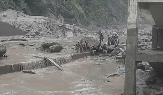 बझाङ दुर्घटनामा मन्त्री सिंहका पत्नी र भाउजूको मृत्यु
