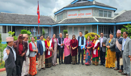 गण्डकीमा सरकारी कामकाजका दुई भाषा थपिए
