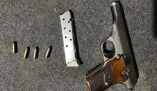 घोराहीमा पेस्तोलसहित एक पक्राउ
