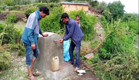 ‘ब्लू ओरिजिन’को ग्लेन रकेटको सफलतापूर्वक प्रक्षेपण