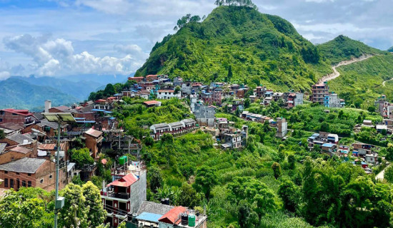 बन्दीपुरमा ‘आफ्नो गाउँः रमाइलो बनाउँ’ कार्यक्रम