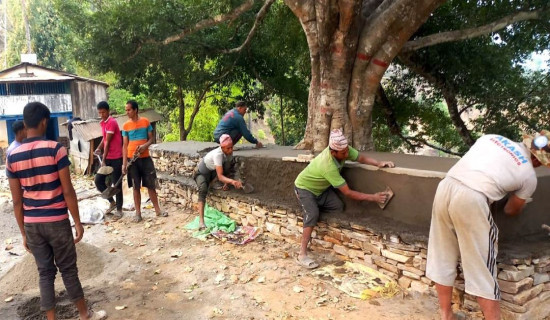 श्रमदान गरी मन्दिर र चौतारी निर्माण
